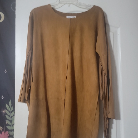 Loveriche Dress - Picture 2 of 2